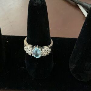 Elegant Silver Ring with Blue Gemstone